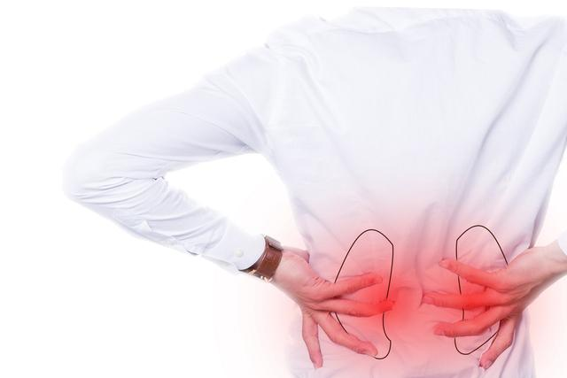 肾区疼痛需与腰肌劳损相鉴别